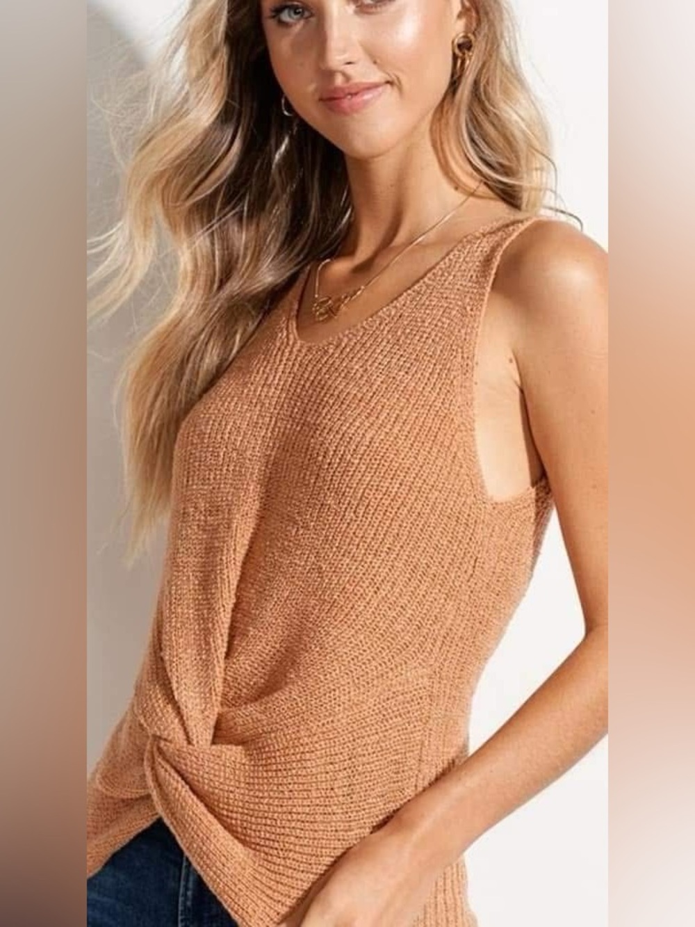 Women’s Tan La Miel V Neck Twist Knit Sleeveless Tank Size Medium NWT